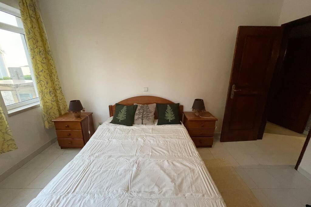 Blue - Beachfront Apartment Armacao de Pera Ngoại thất bức ảnh